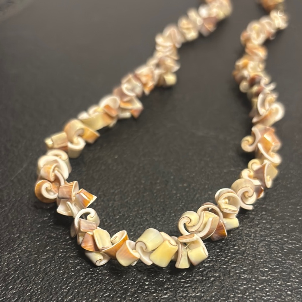 Natural Shell Necklace Set - Picture 3 of 7